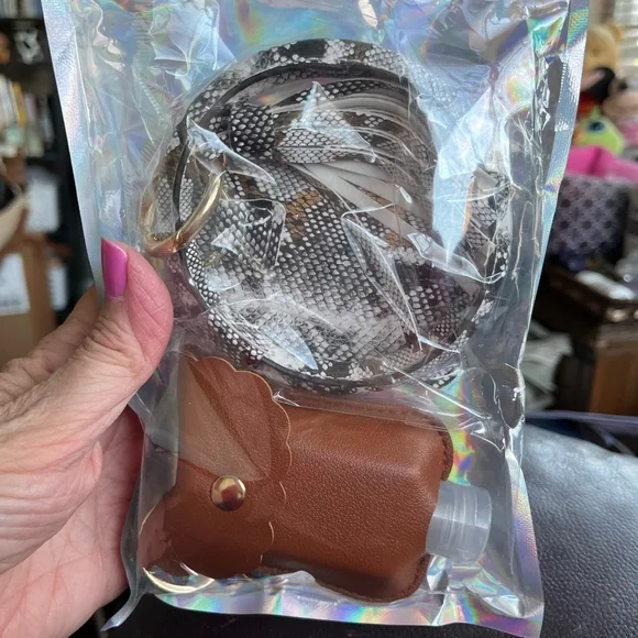 Simple Satch Fashion Meets Function Python Print Bangle Keychain Set.  New! - Picture 3 of 7